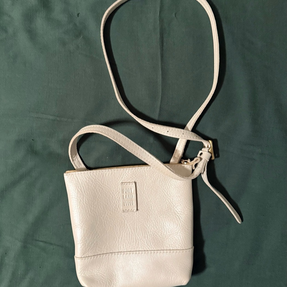 Chic Cream Crossbody Bag